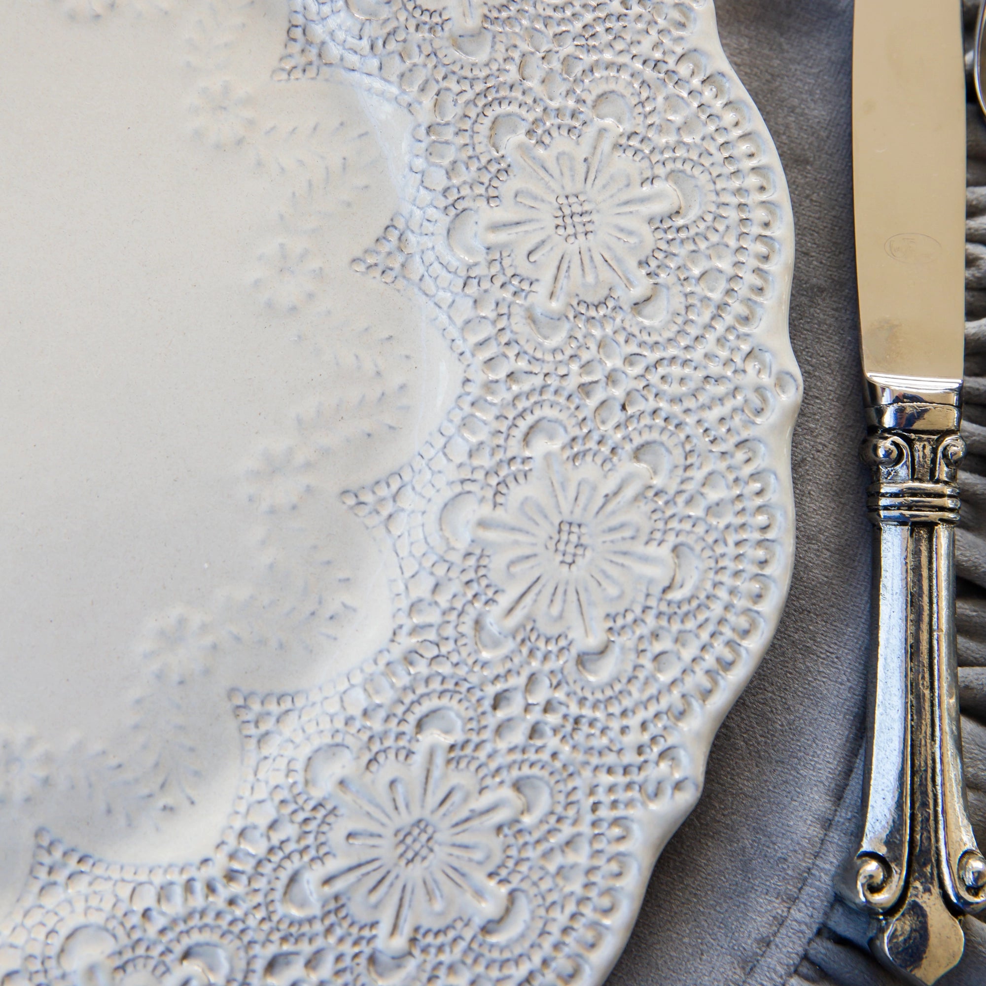 Merletto Antique Lace Charger