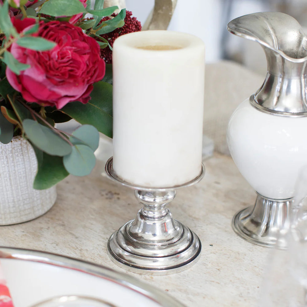 Giovanna Pillar Candleholder