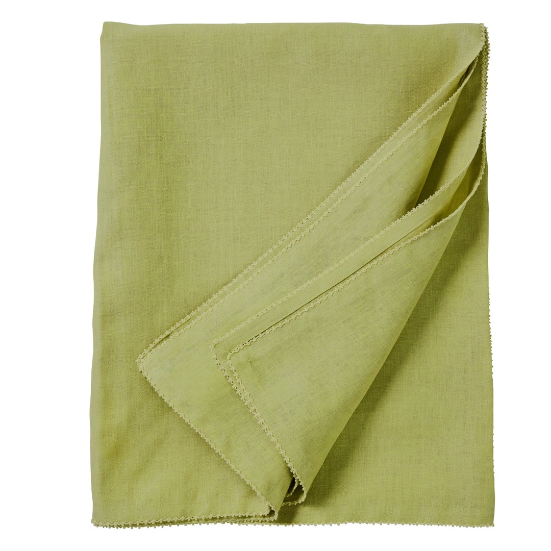 Berry Scallop 60" x 120" Tablecloth - Sage