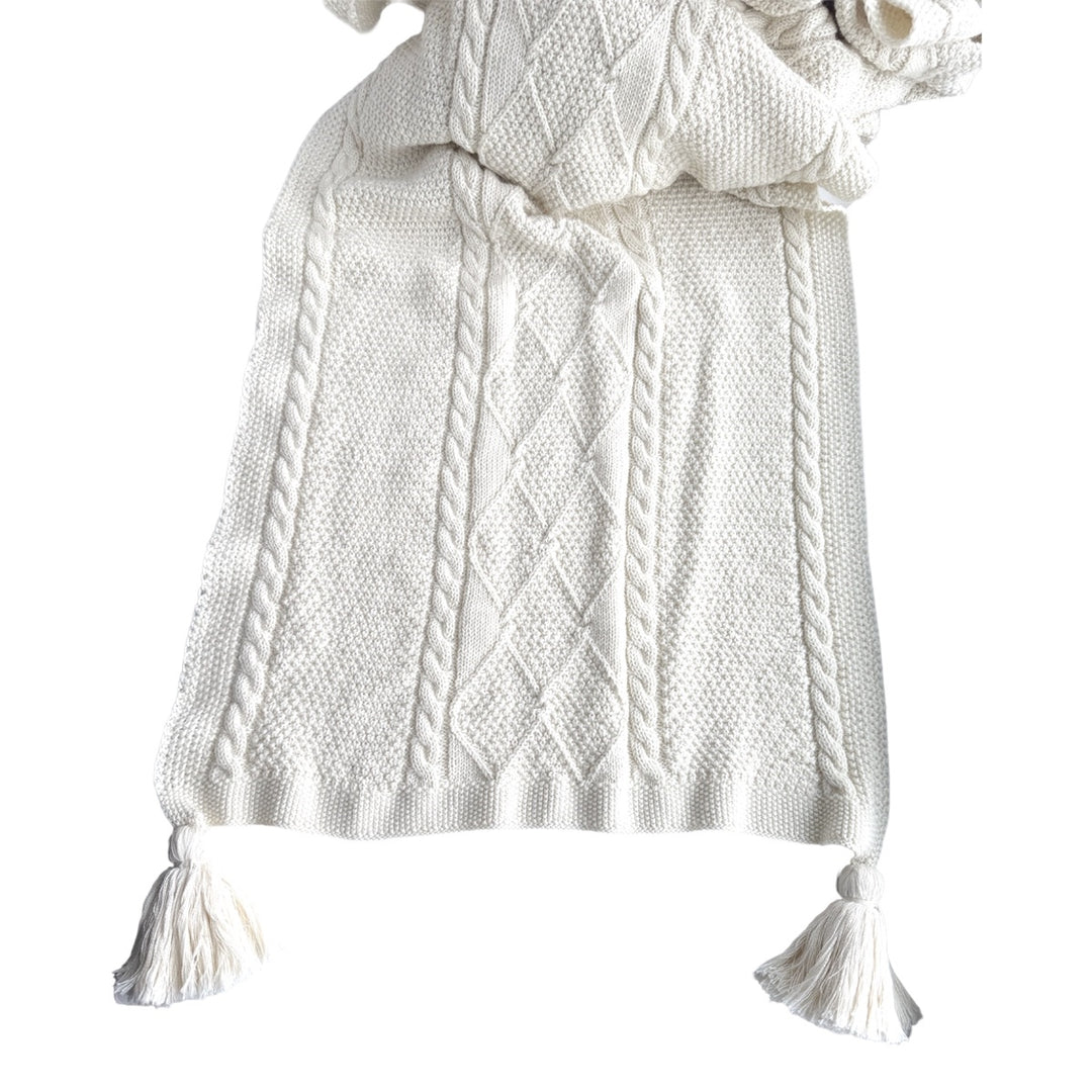 Berry &amp; Thread Cable Knit 18" x 108" Table Runner - Ivory