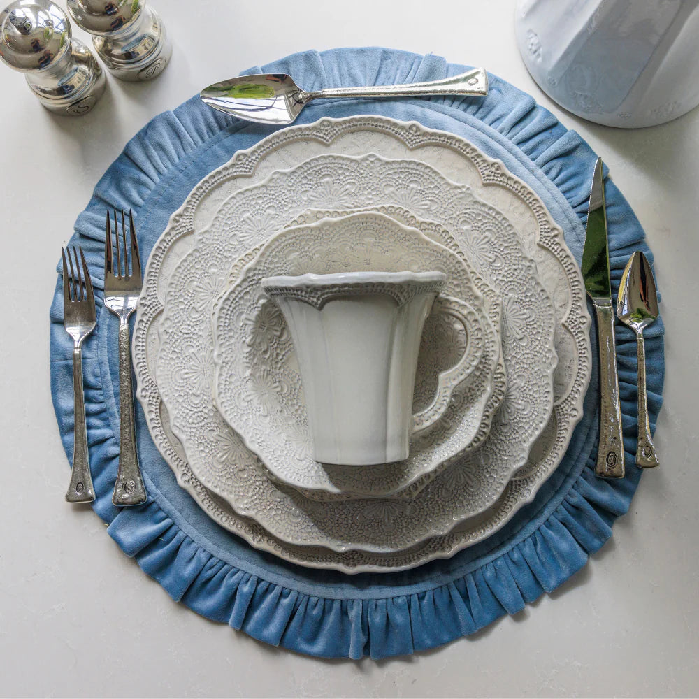 Merletto Antique Lace Scalloped Charger