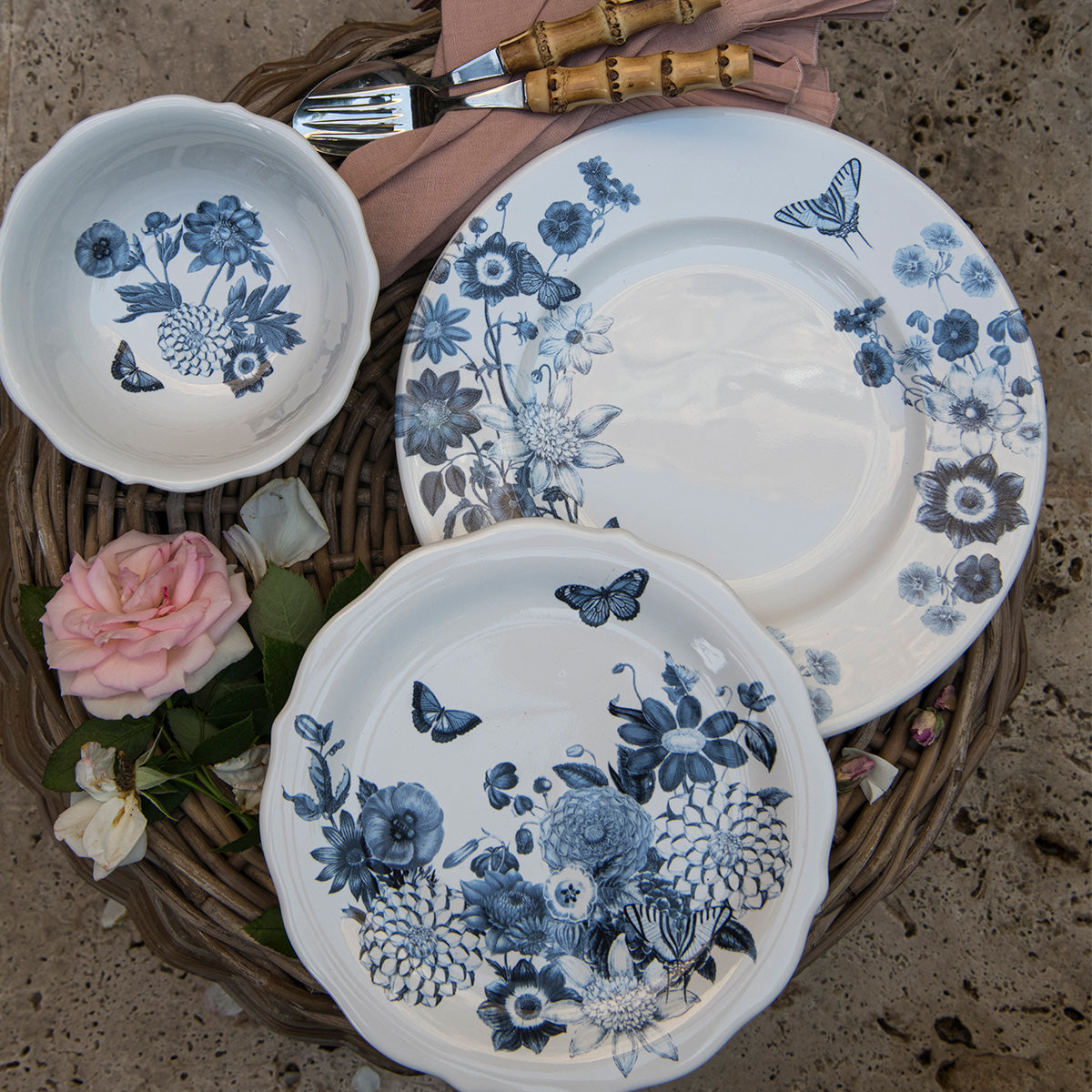 Field of Flowers Chambray 16pc Set