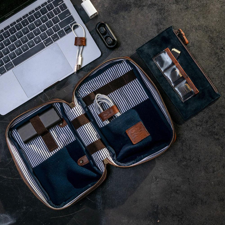 Heritage Leather "Doc" Electronics Organizer/Toiletry Kit