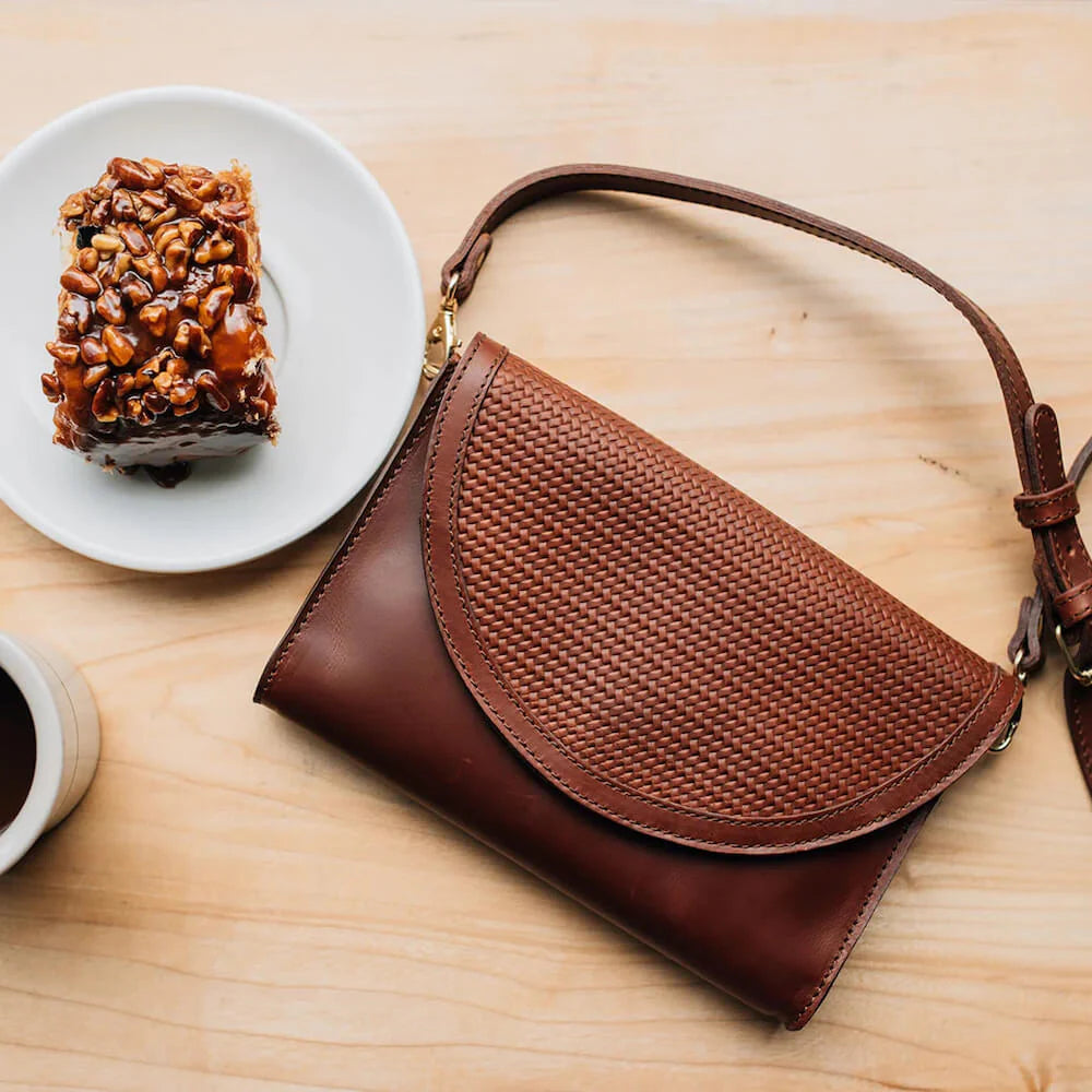 Nisolo Cleo Leather Convertible Crossbody Clutch