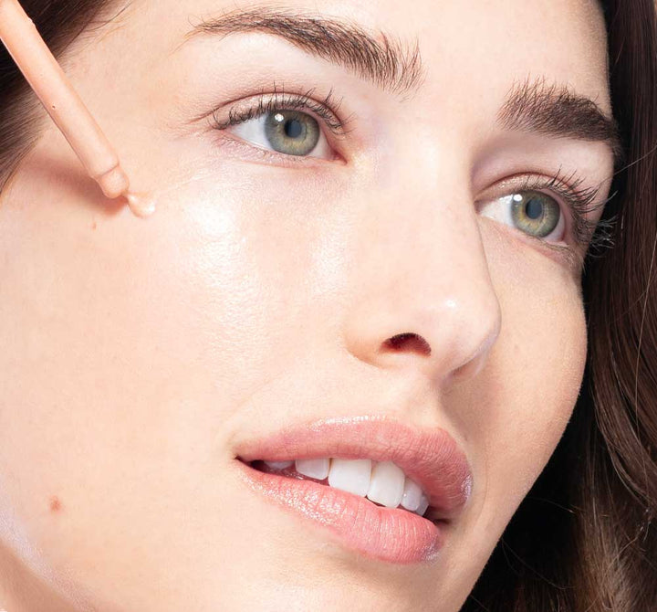 Pink Dusk: Illuminating Peptide Serum