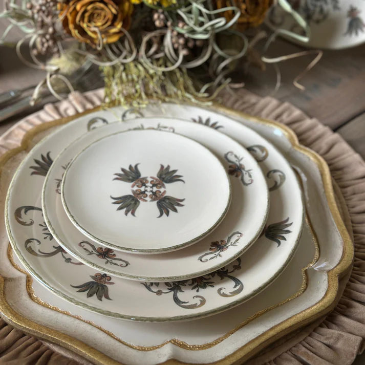 Villa Bread Plate
