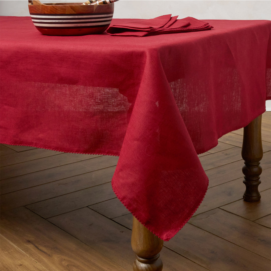 Berry Scallop 60" x 120" Tablecloth - Ruby