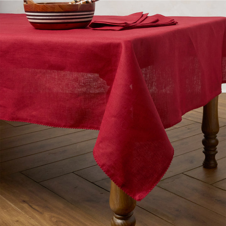 Berry Scallop 60" x 120" Tablecloth - Ruby