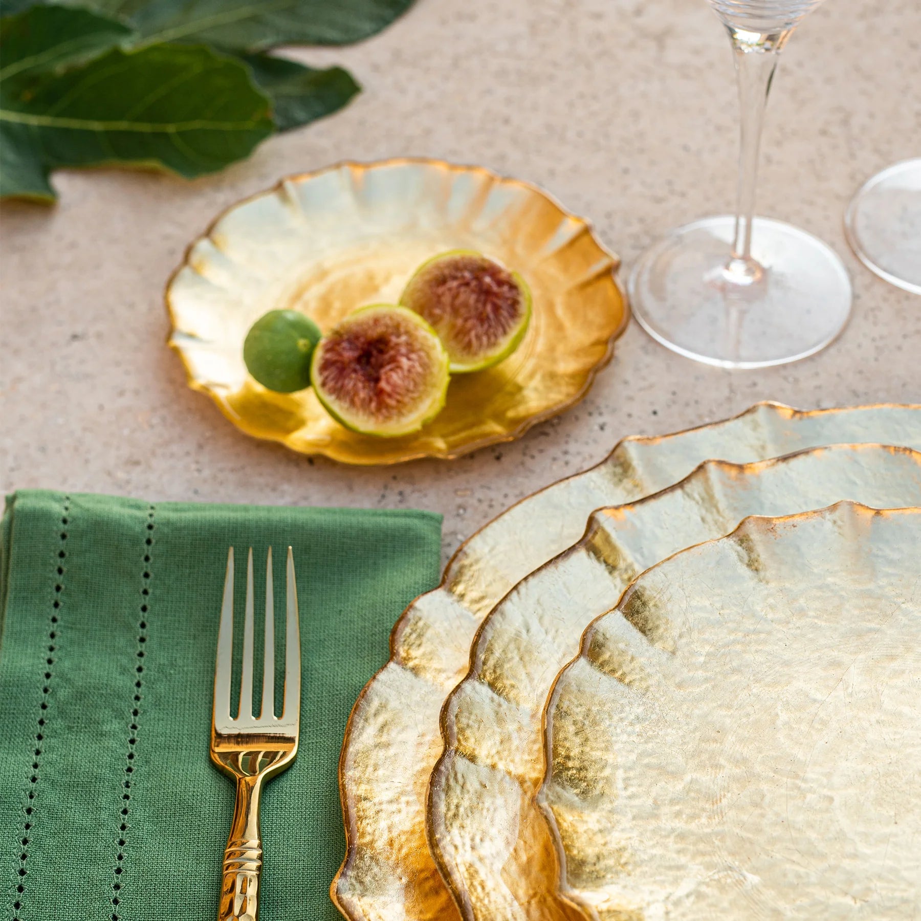 Baroque Glass Gold Cocktail Plate