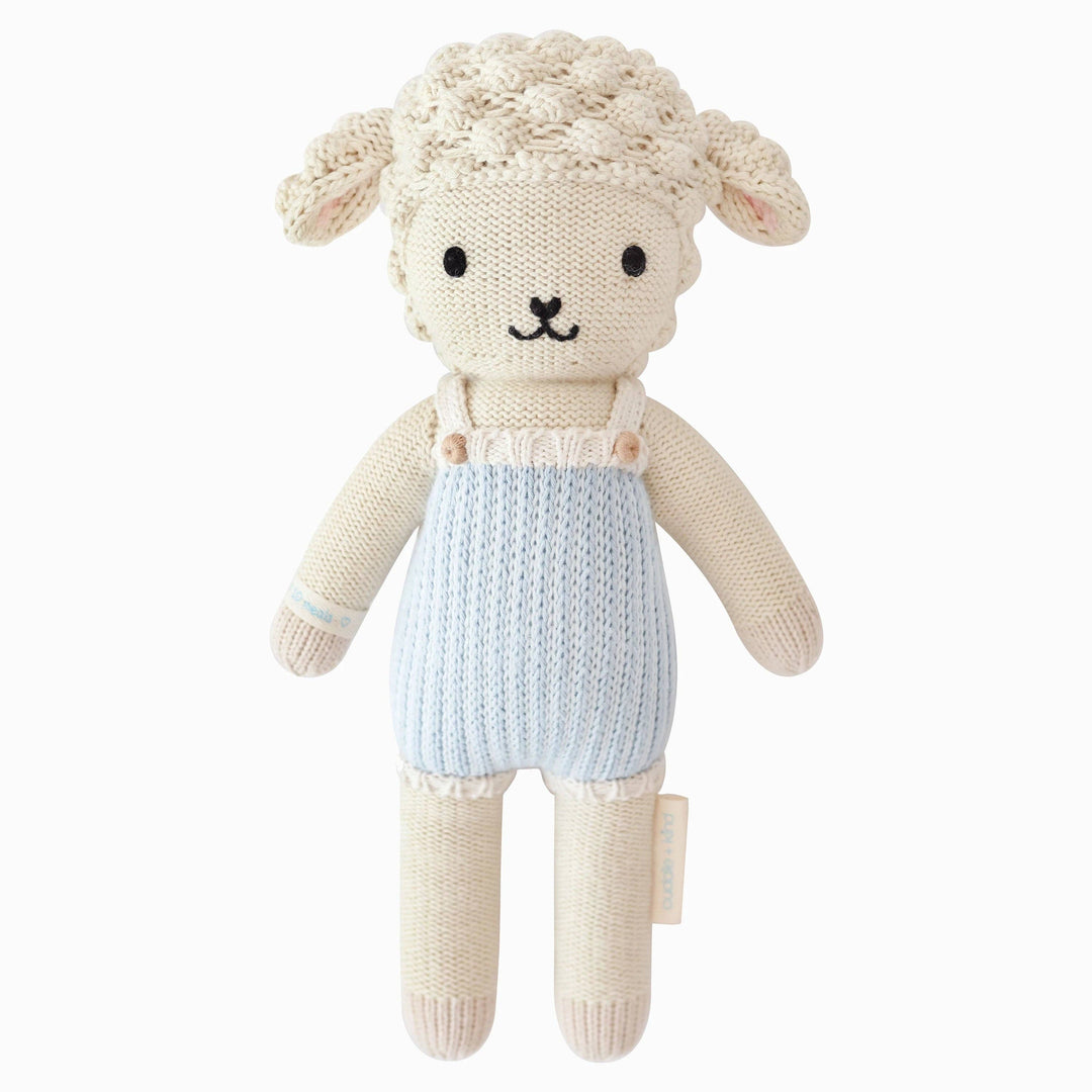 Flat image of the front of Cuddle+Kind&