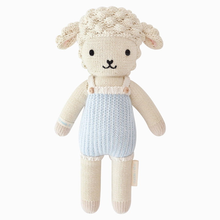Flat image of the front of Cuddle+Kind&