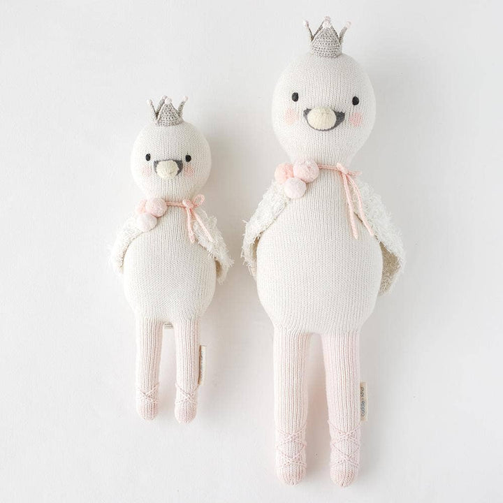 Image of both sizes of Cuddle+Kind&