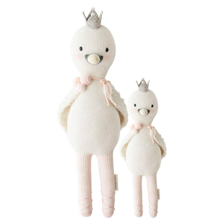Flat image of the front of both sizes of Cuddle+Kind&