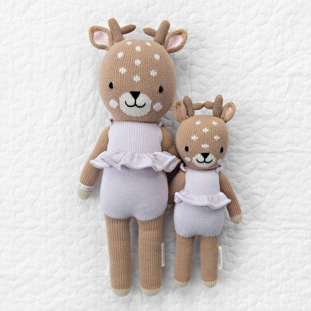 Image of the front of both sizes of Cuddle+Kind&