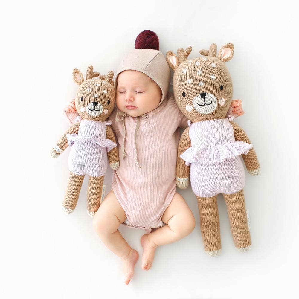Image of the front of both sizes of Cuddle+Kind&