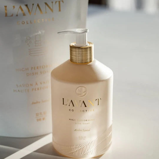 L’AVANT Ambre Santal high-performing dish soap bottle displayed with matching refill pouch