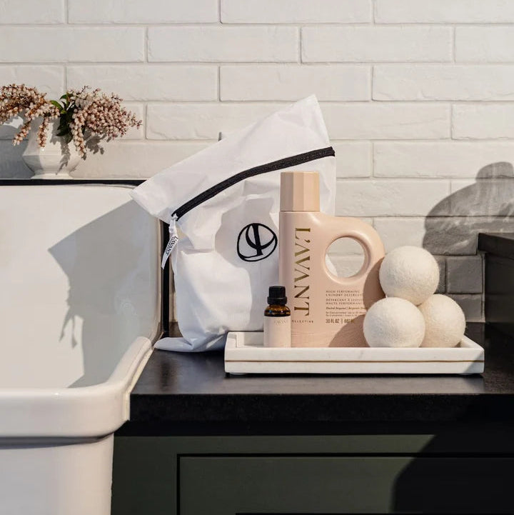 L’AVANT Collective Blushed Bergamot laundry detergent, fragrance oil, wool dryer balls and laundry bag