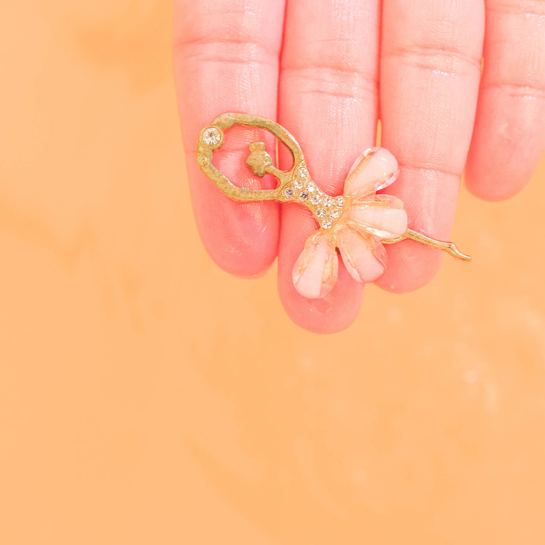 Musee Tiny Dancer bath balm surprise ballerina charm piece. 