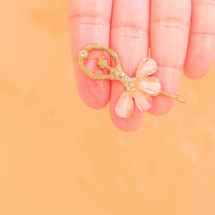 Musee Tiny Dancer bath balm surprise ballerina charm piece. 
