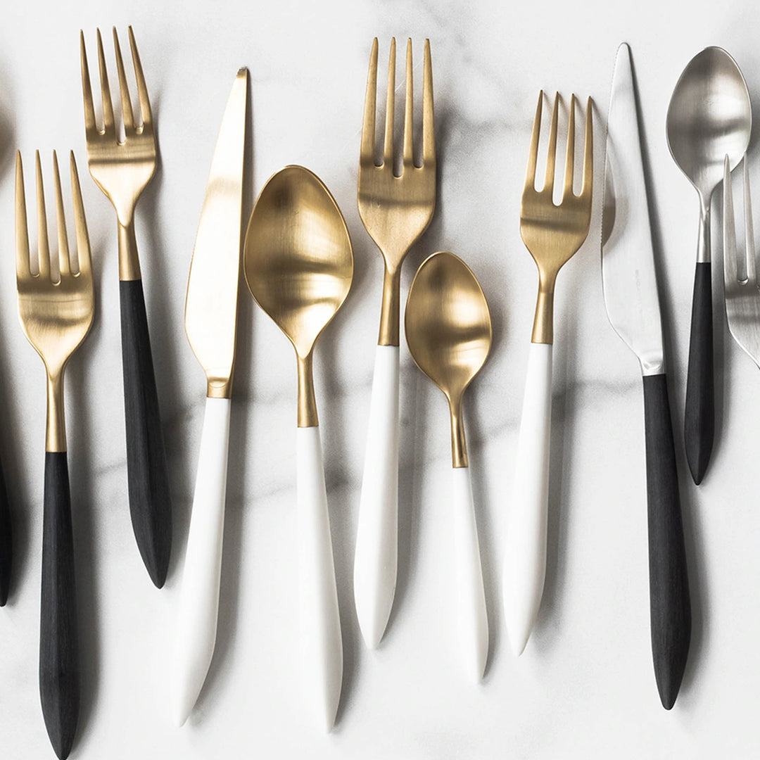 Ares Oro & White Five Piece Place Setting
