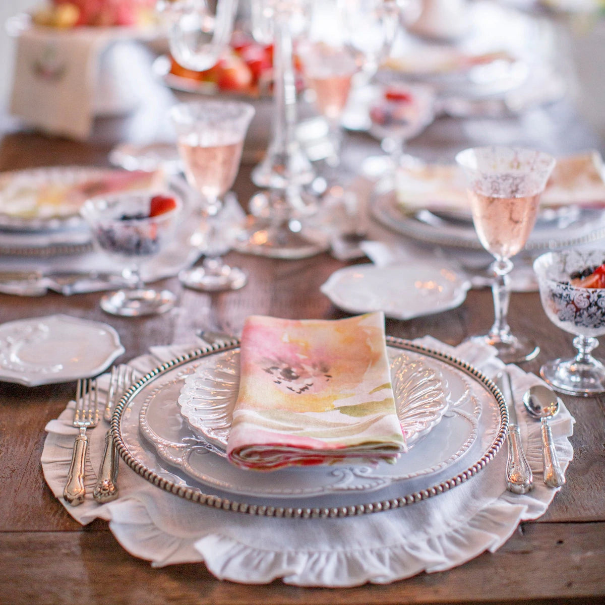 Bella Bianca Rosette Dinner Plate