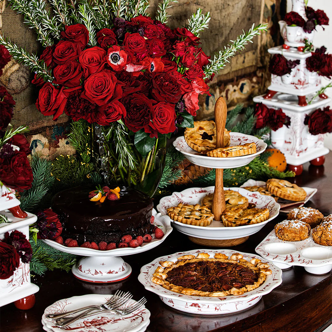 Country Estate Winter Frolic Cake Stand - Ruby