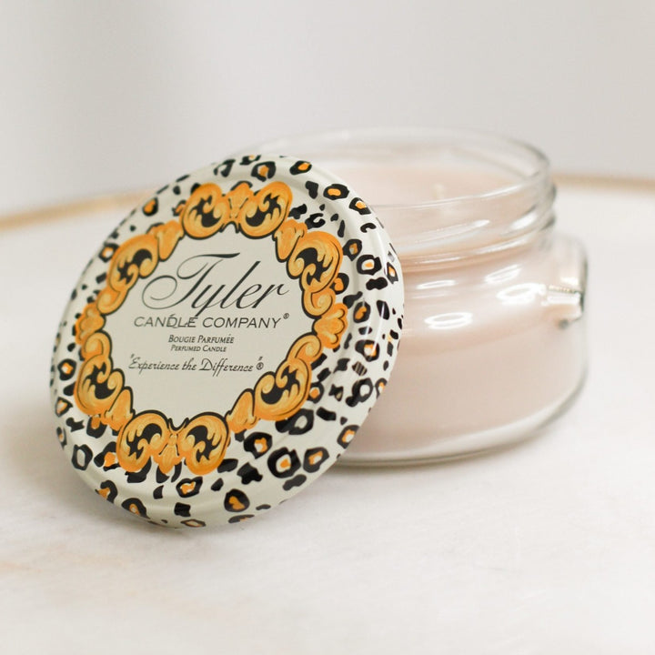 Celebrity 11 Oz Candle
