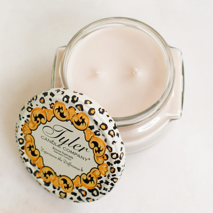 Celebrity 11 Oz Candle