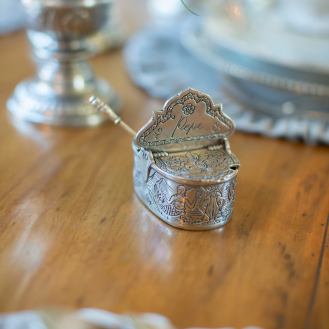 Tavola Salt & Pepper Box w/ Spoon