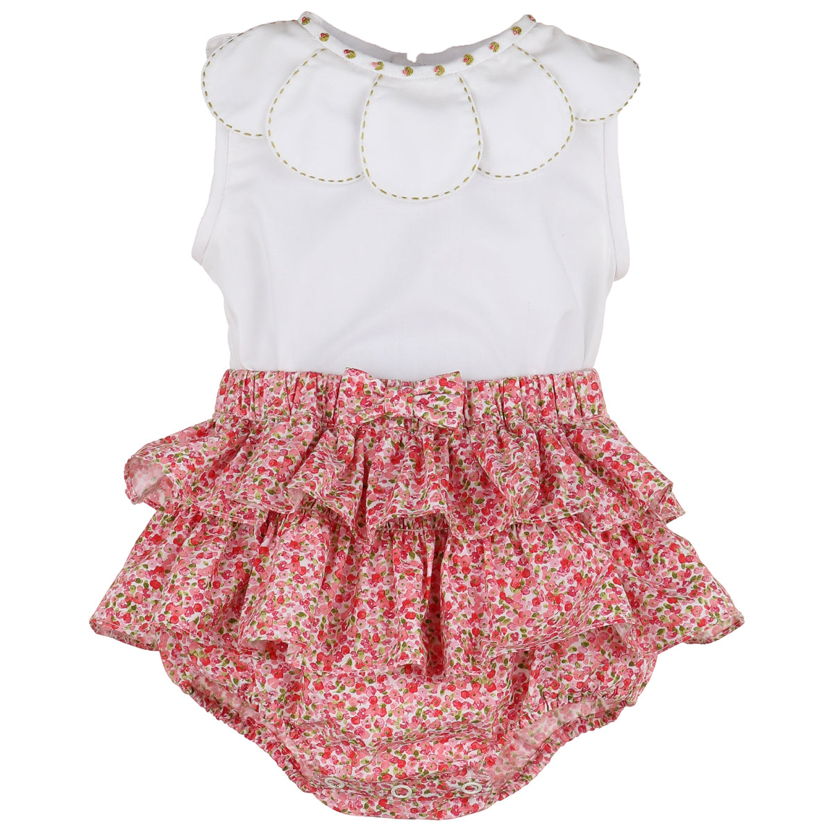 Red & White Floral Petal Collar Bubble