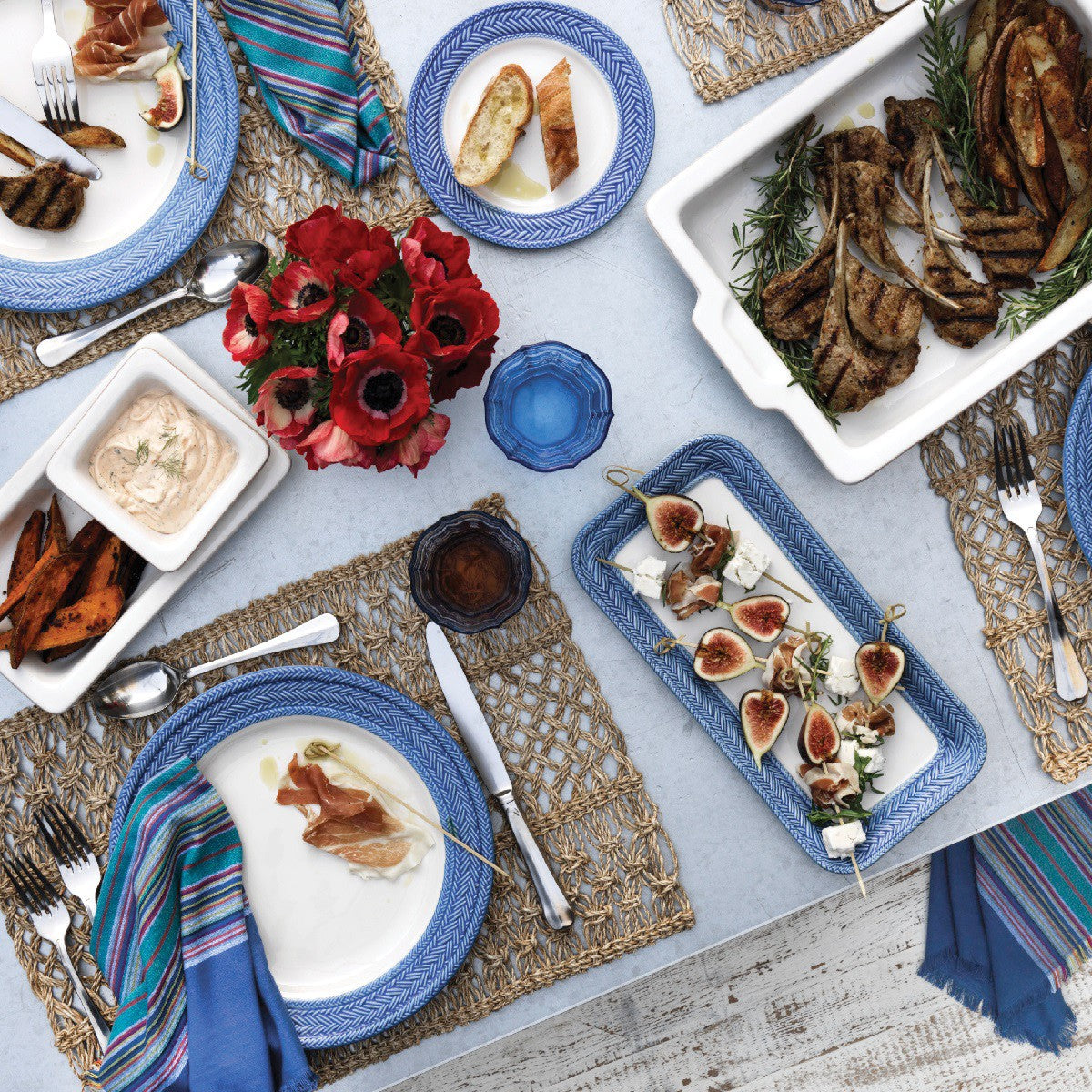 Le Panier White & Delft Blue Hostess Tray