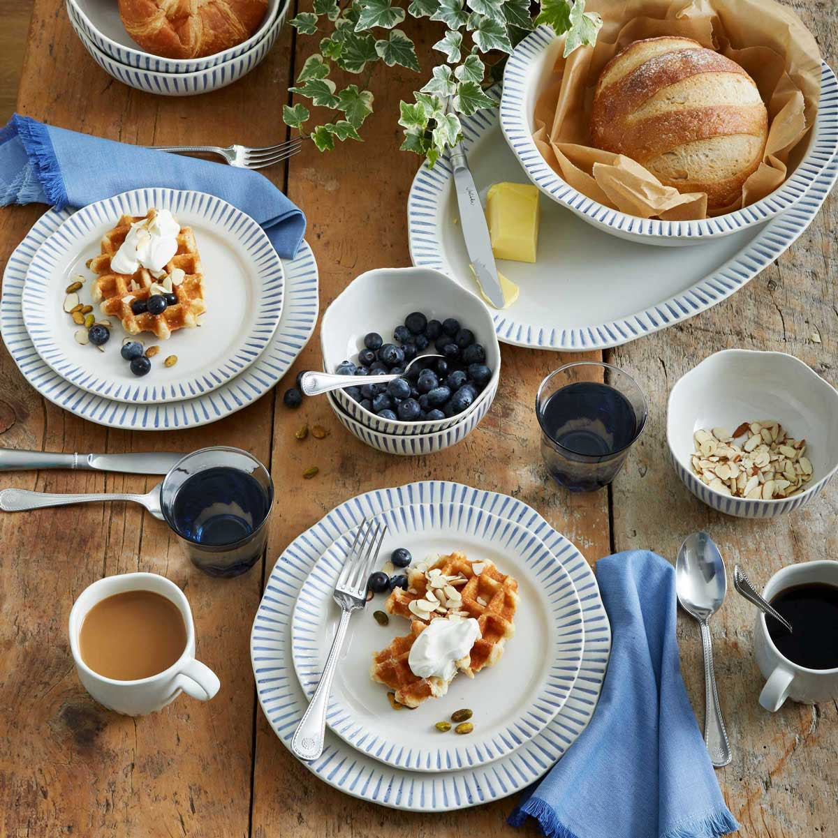 Sitio Stripe Indigo Dinner Plate